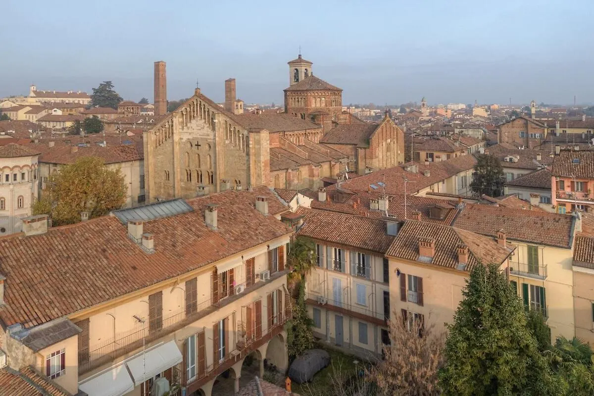 Happy Days - Pavia City - By Host4U - 0*,  Italy