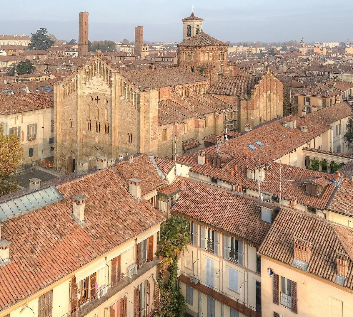 Happy Days - Pavia City - By Host4U -